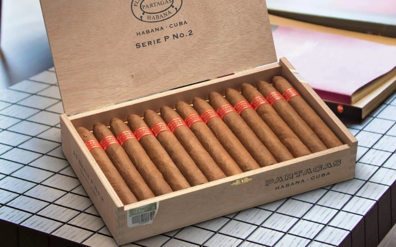 Xì gà Cuba Partagas Serie P No.2 Tubos có độ mạnh ở mức trung bình